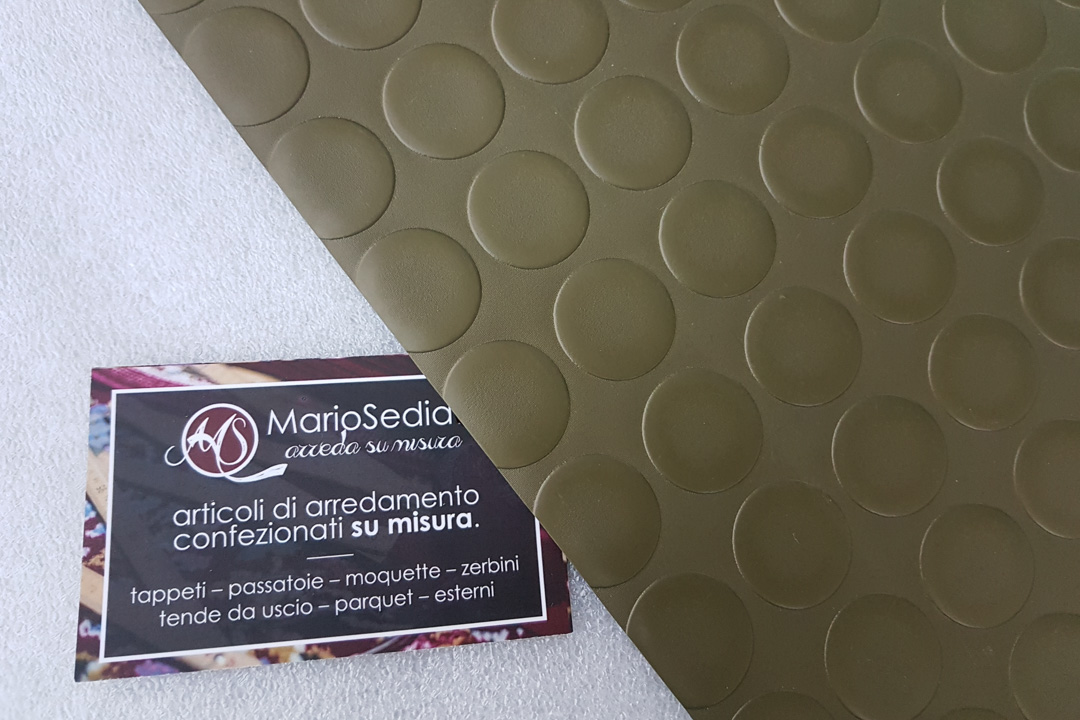 PVC multiuso bullonato - Plastica per rivestimenti ocra - A2100 - 003