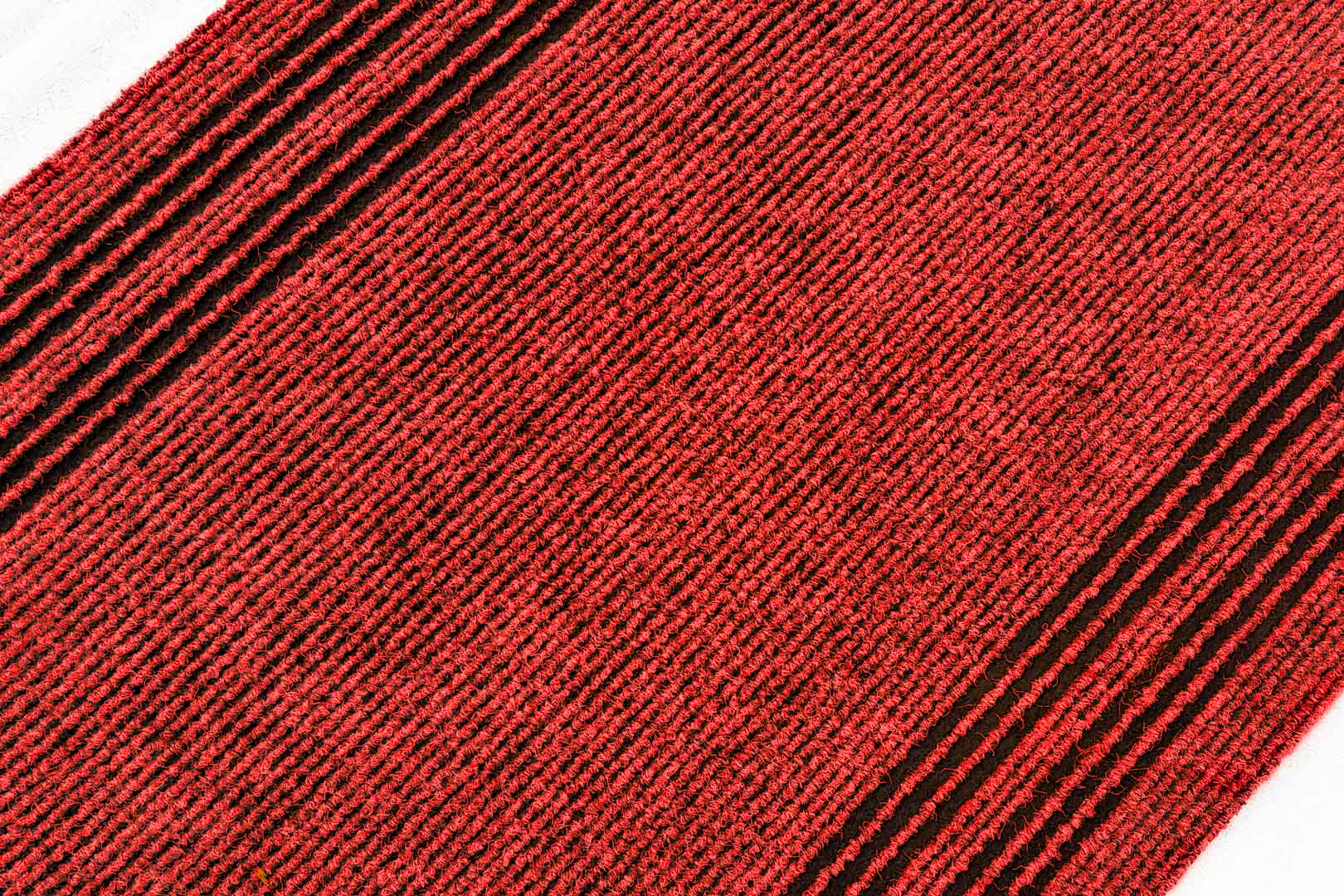 passatoia rigata a tinta unita rossa P4600